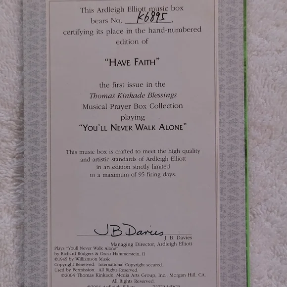 Vintage Thomas Kinkade Gold and White Musical Box Like New - Picture 6 of 6